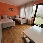 Hostel 2-rent Group Aub162 *