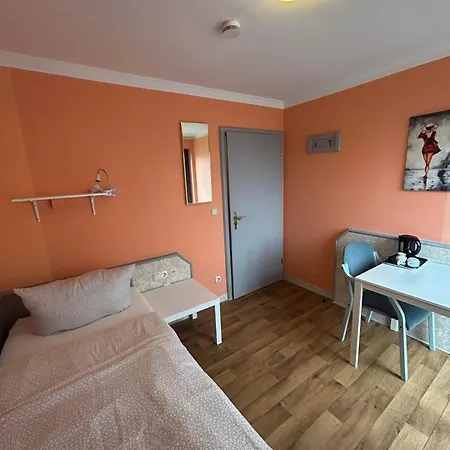 Hostel Budget Munich-aubing