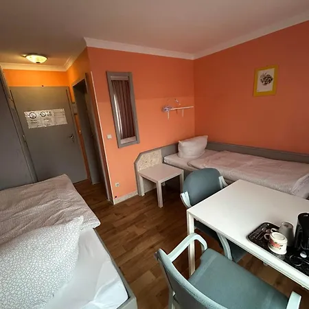 Hostel Budget Munich-aubing