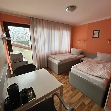 Budget Munich-aubing Hostel Munich