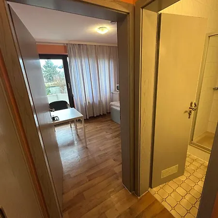 Hostel Budget Munich-aubing
