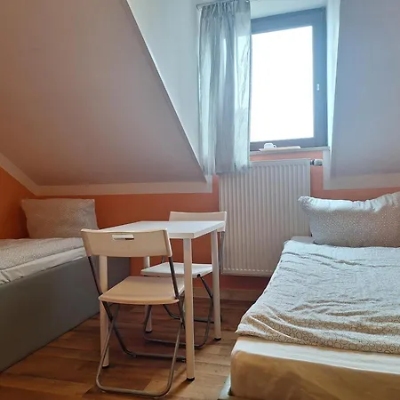 Hostel Budget Munich-aubing *