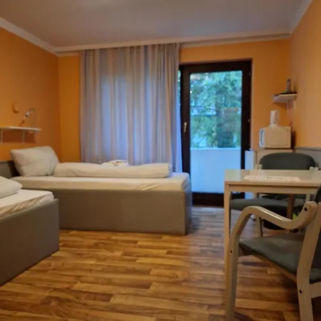 Budget Aubing Apartmenthostel Aub 162 * München