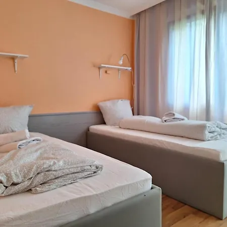 Hostel Budget Aubing Apartmenthostel Aub 162 München