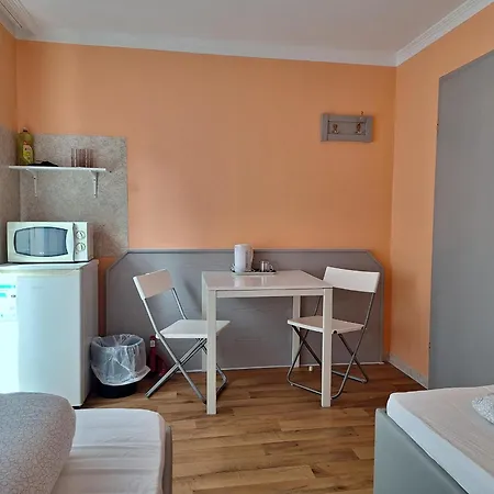 Budget Aubing Apartmenthostel Aub 162 * München