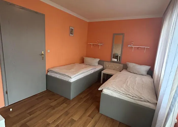 2-rent Group Aub162 بيت شباب *