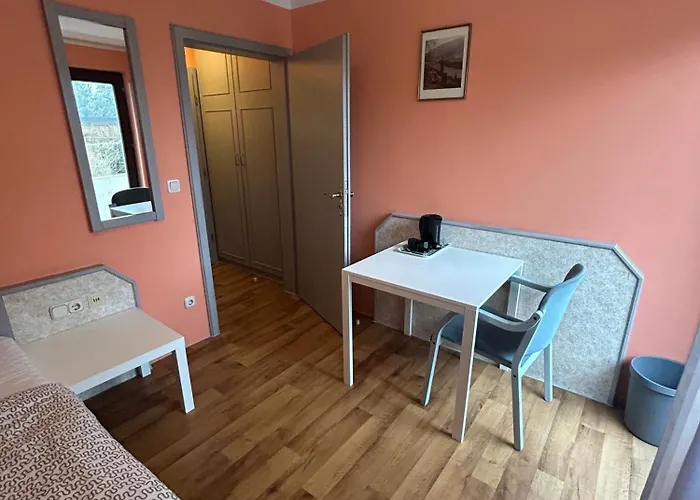 بيت شباب 2-rent Group Aub162 *