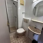 2-rent Group Aub162 *