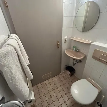 Hostel 2-rent Group Aub162 *