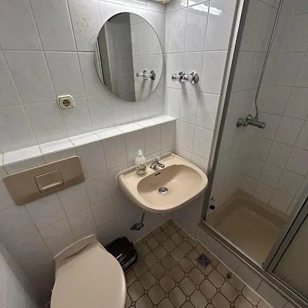 2-rent Group Aub162 *