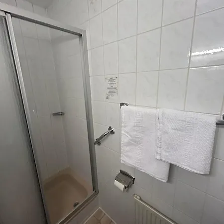 2-rent Group Aub162