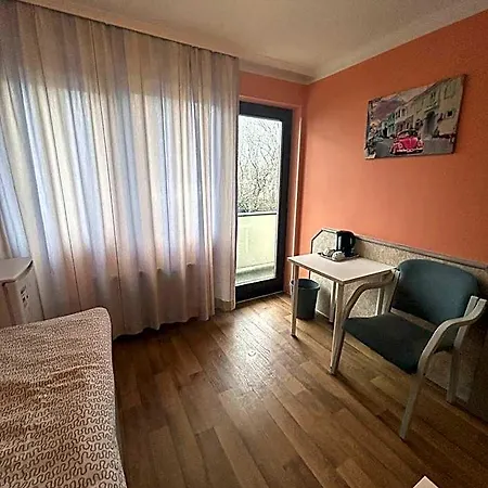 Hostel 2-rent Group Aub162 München