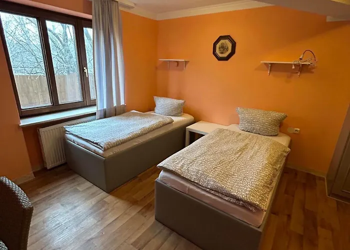 2-rent Group Aub162 ホステル *