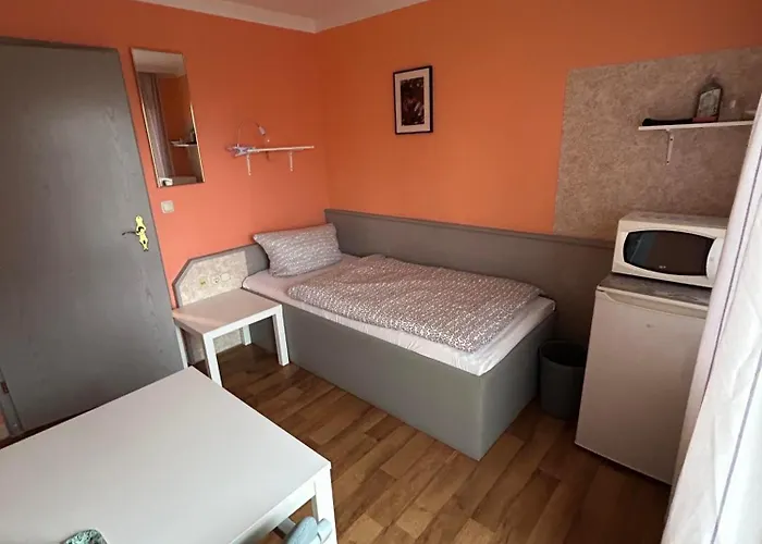 2-rent Group Aub162 ホステル