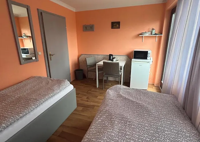 Ostello 2-rent Group Aub162