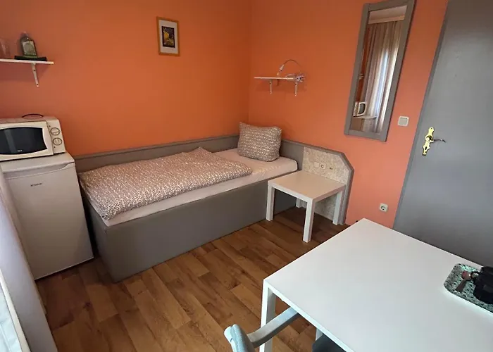 2-rent Group Aub162 Ostello *