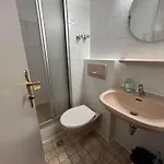 Hostel 2-rent Group Aub162 Munich