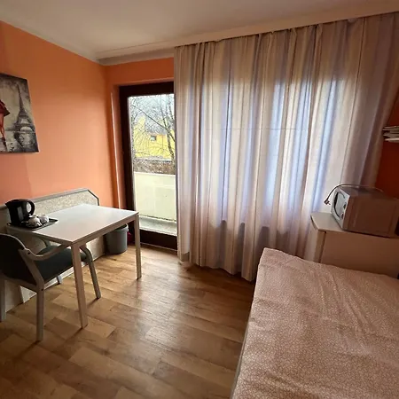 Budget Munich-aubing Hostel