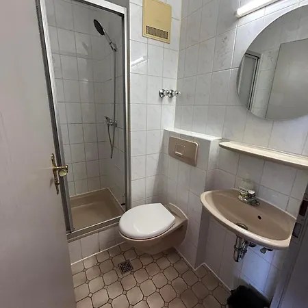 2-rent Group Aub162 *