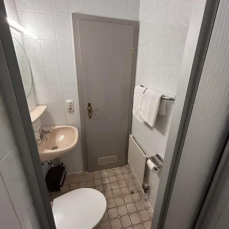 Hostel 2-rent Group Aub162