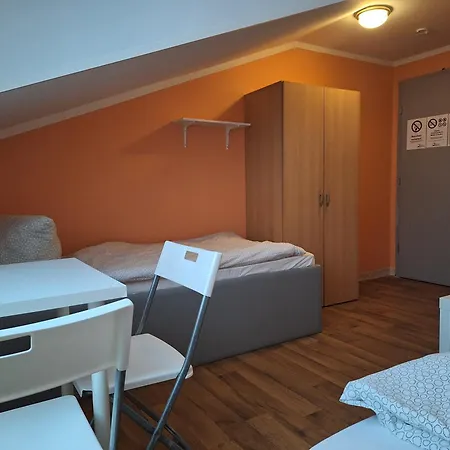 Hostel Budget Munich-aubing *